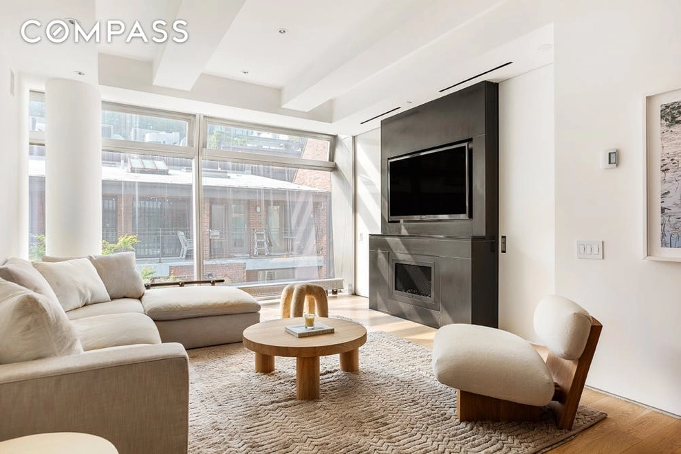 Unit for sale at 166 Perry Street, Manhattan, NY 10014