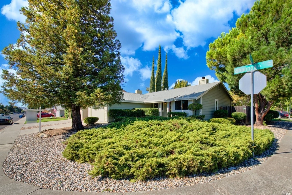 Photo of 542 Shannon Drive, Vacaville, CA 95688