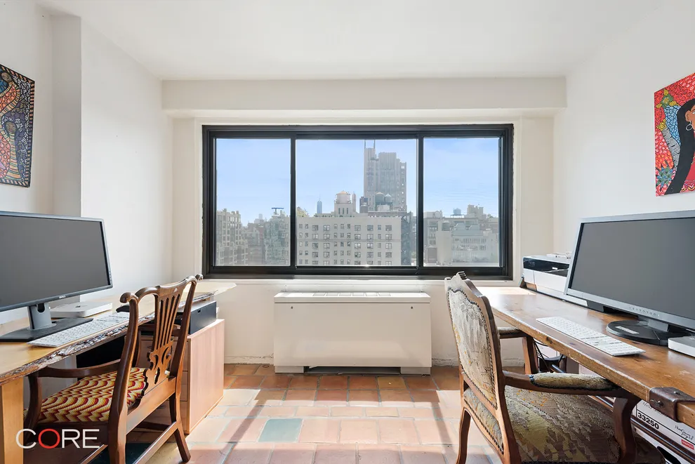 Unit for sale at 201 W 21ST Street, Manhattan, NY 10011