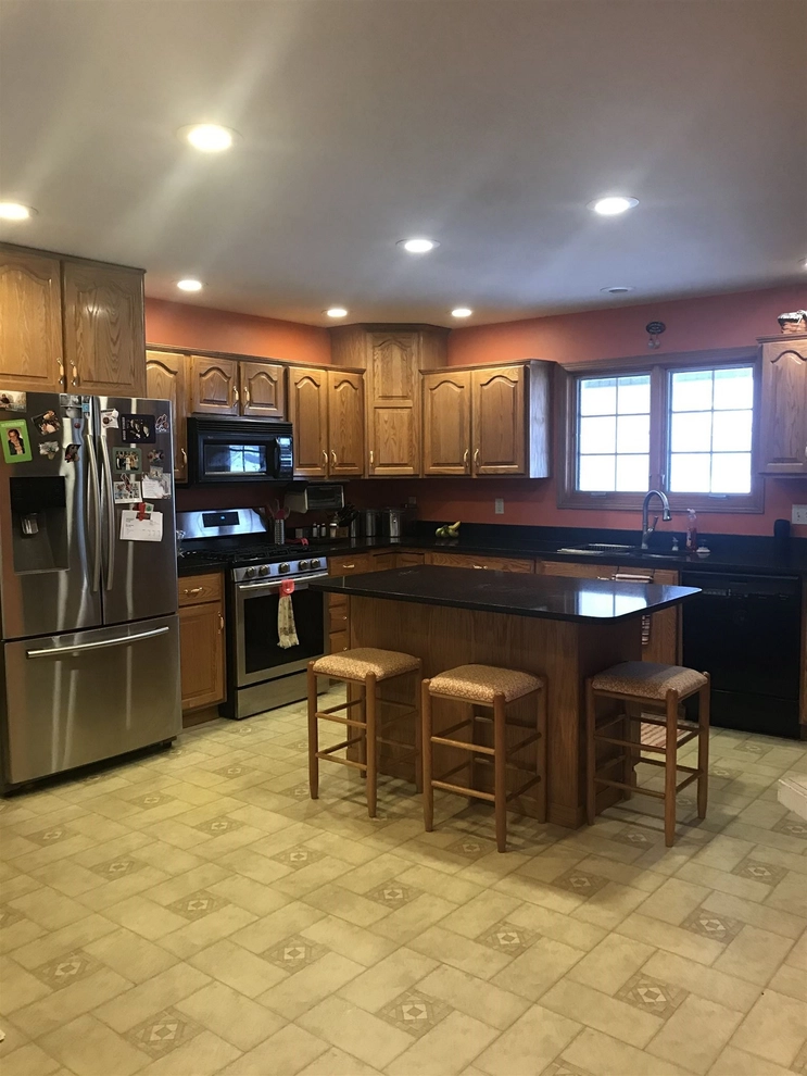 Photo of 1718 Linden Road, Plymouth, IN 46563