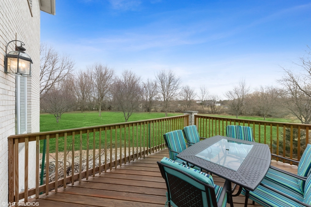 Photo of 2518 Timberline Trail, Woodstock, IL 60098