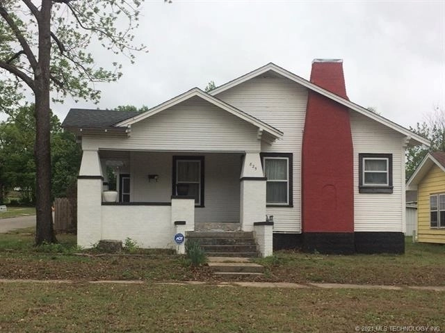Photo of 825 South 6th Street, Mcalester, OK 74501