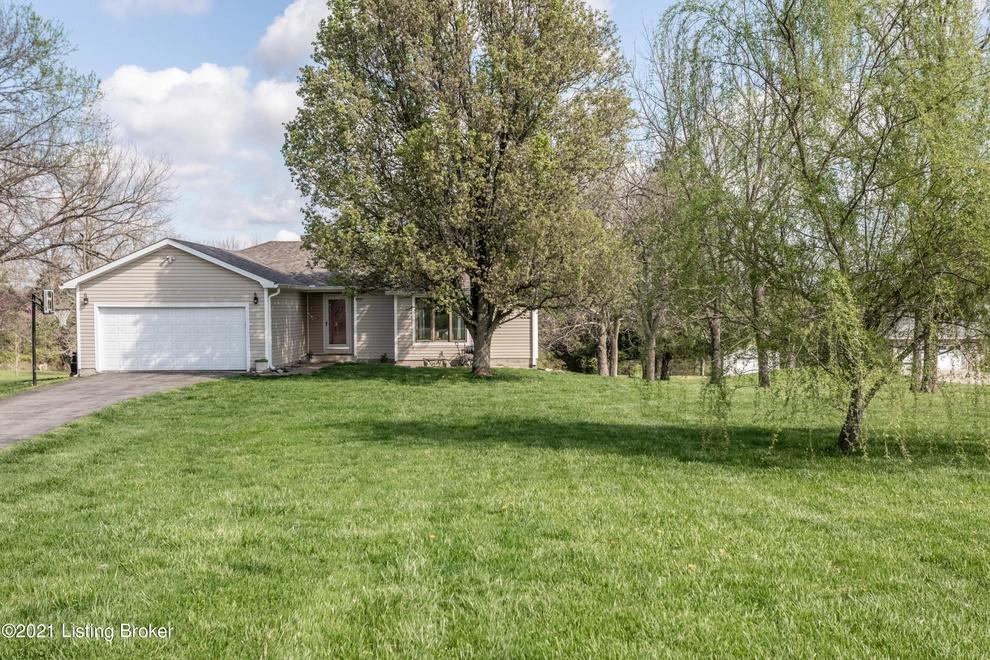 Photo of 180 Quarry Lane, Bardstown, KY 40004