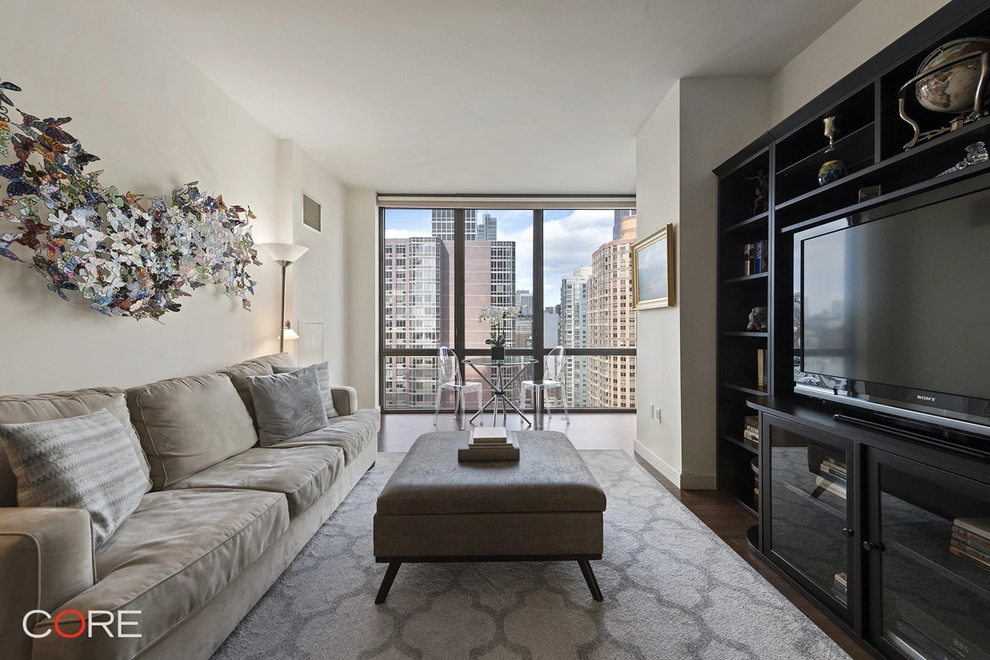Unit for sale at 101 W 24TH Street, Manhattan, NY 10010