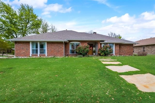 Photo of 2530 Parkside Drive, Garland, TX 75040