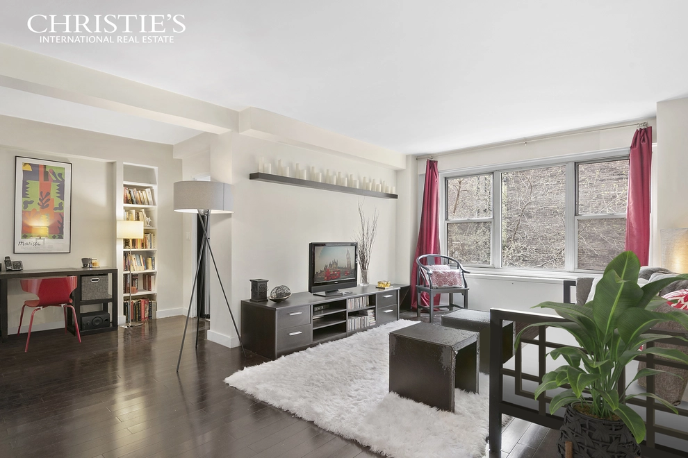 Unit for sale at 33 GREENWICH Avenue, Manhattan, NY 10014