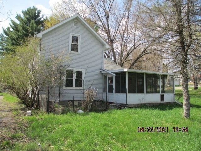 Photo of 112 Grove Avenue, Elroy, WI 53929