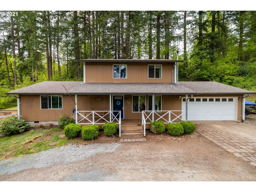 Photo of 19500 South Rockie Drive, Mulino, OR 97042