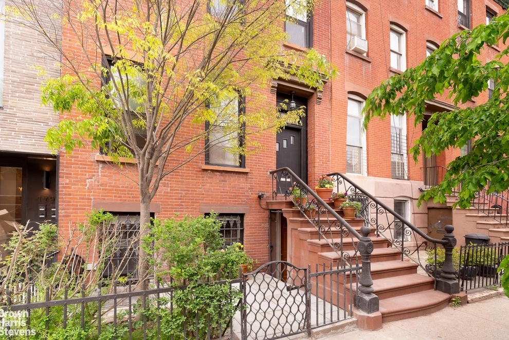 Unit for sale at 181 GATES Avenue, Brooklyn, NY 11238