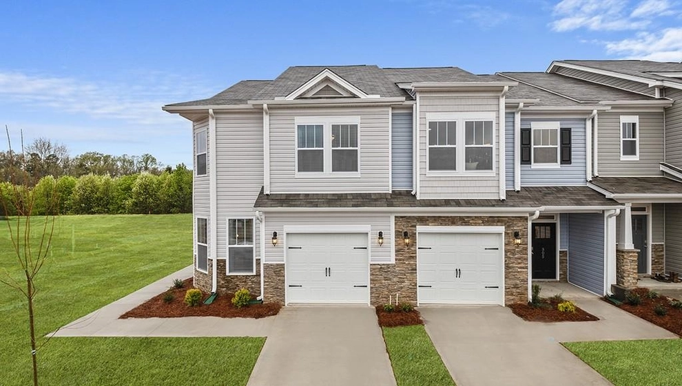 Photo of 2 Planters Place, Greer, SC 29650
