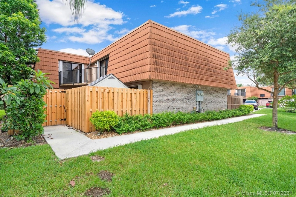 Photo of 1402 Southwest 110th Way, Fort Lauderdale, FL 33324