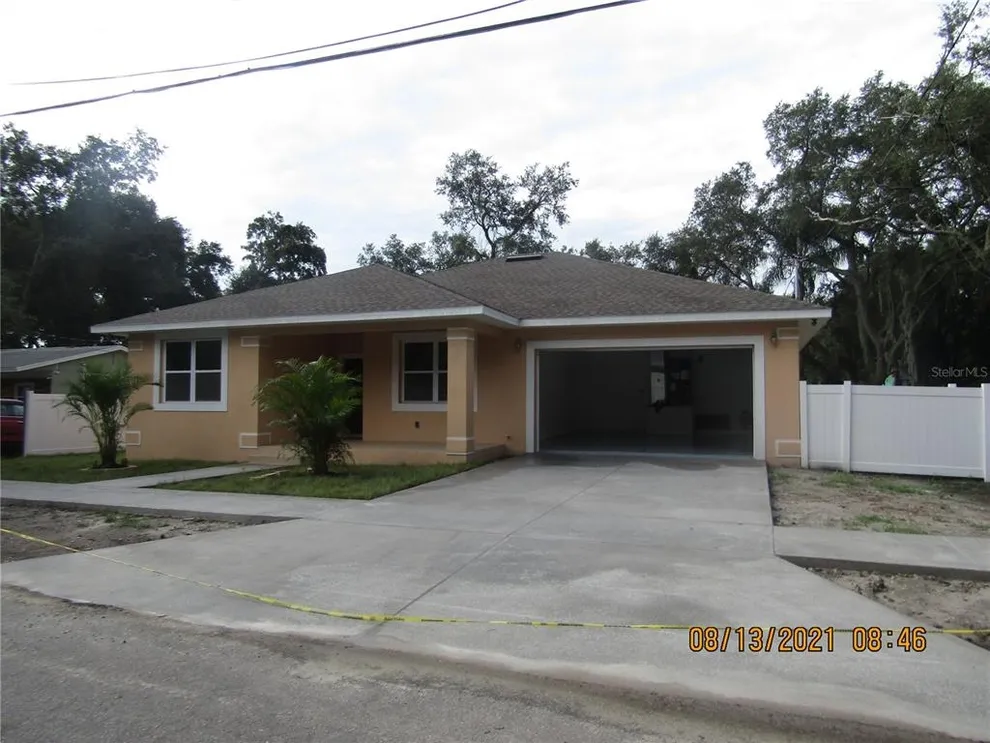 Photo of 815 East 145th Avenue, Tampa, FL 33613