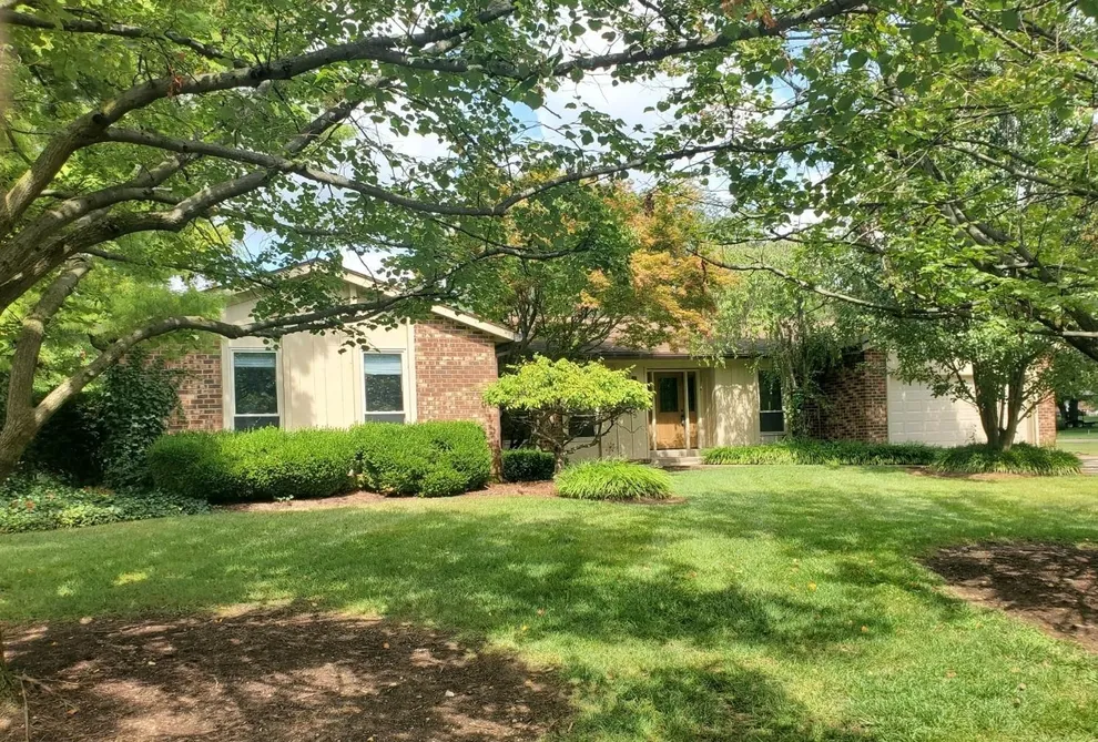 Unit for sale at 8233 Lakeridge Drive, West Chester, OH 45069