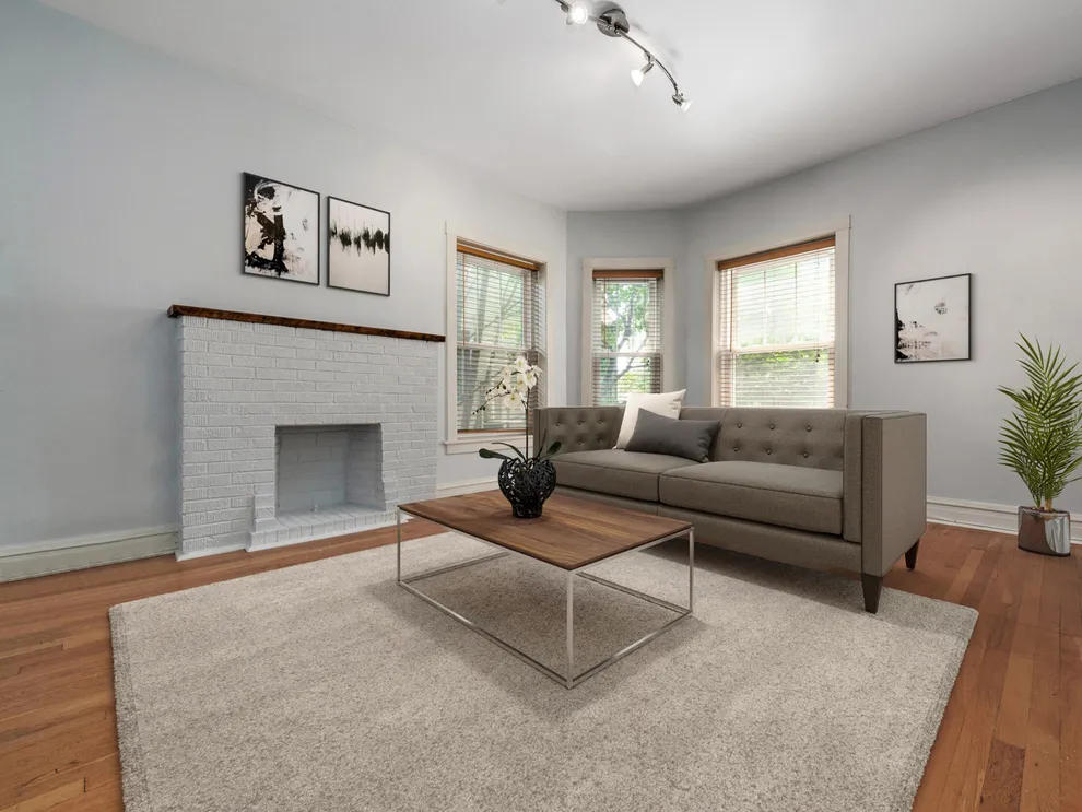 Photo of 1622 West Diversey Parkway, Chicago, IL 60614