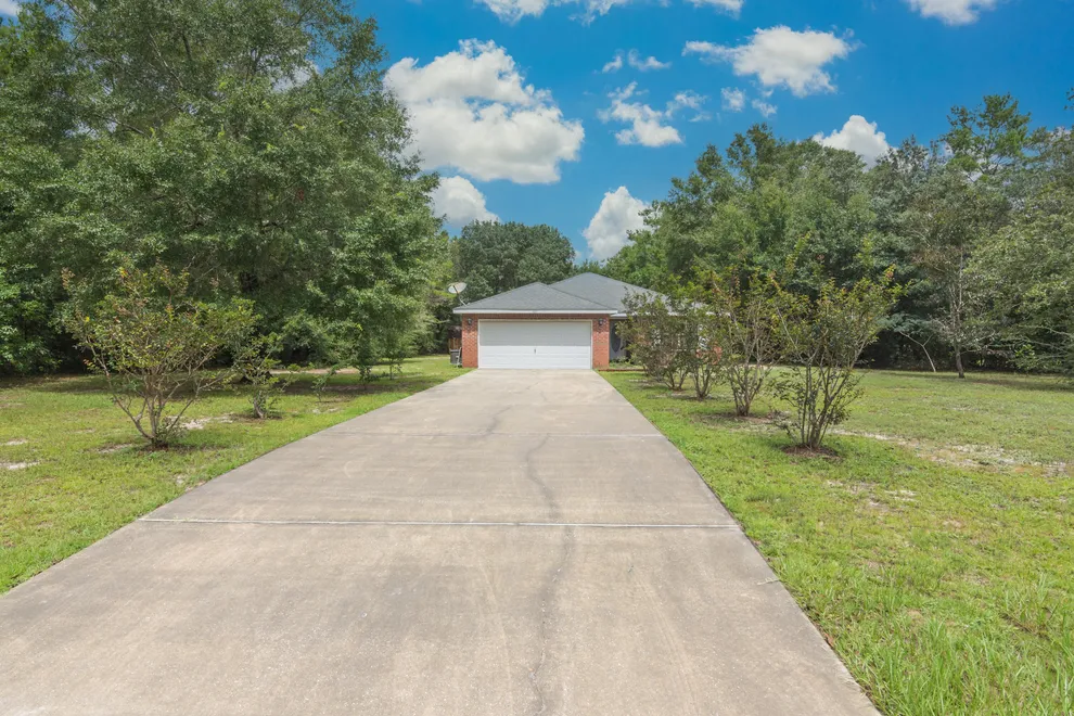 Unit for sale at 4243 Country Breeze Lane, Crestview, FL 32539