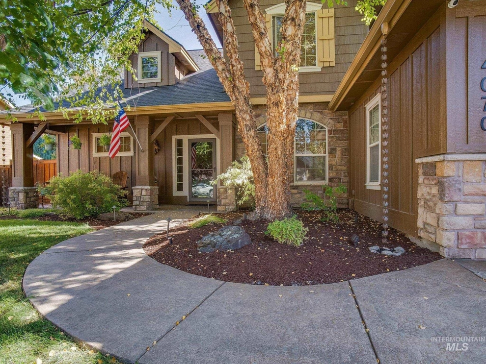 Photo of 4070 North Legacy Woods Avenue, Meridian, ID 83646