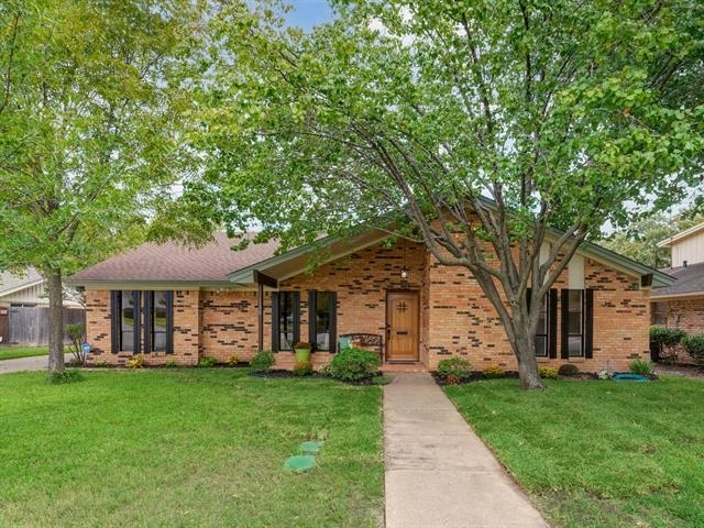 Photo of 1100 Wentwood Drive, Irving, TX 75061