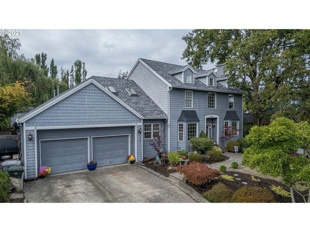 Photo of 5210 Nelco Circle, West Linn, OR 97068