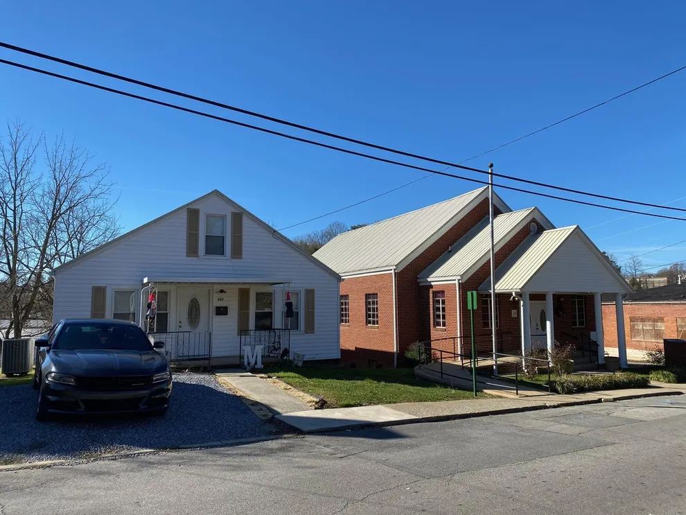 Unit for sale at 302 Park Street, Greeneville, TN 37743