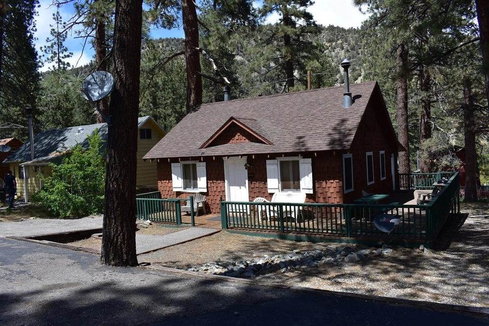 Unit for sale at 1570 Barbara Street, Wrightwood, CA 92397