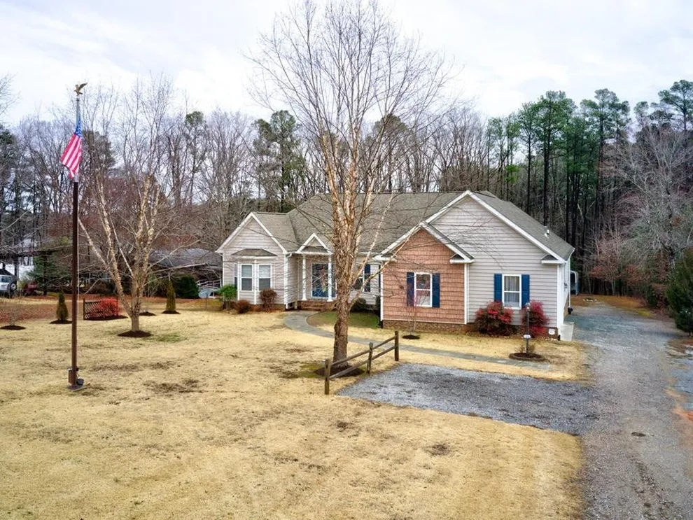 Photo of 126 Rose Hill Road, Manson, NC 27553