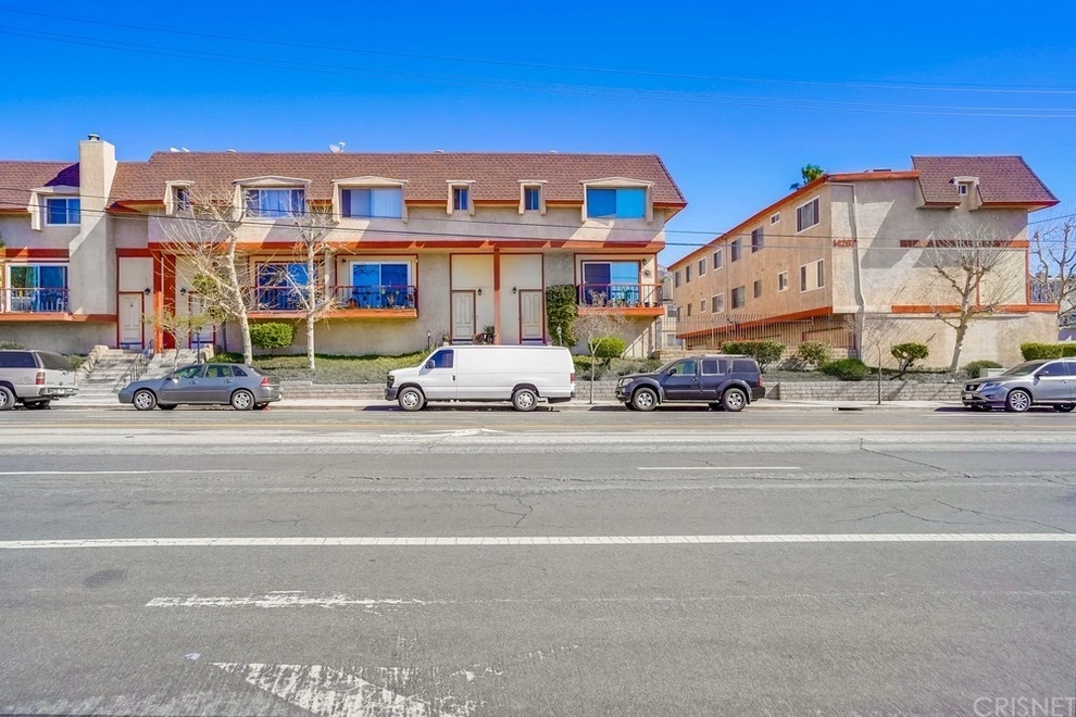 Unit for sale at 14287 Foothill Boulevard, Sylmar, CA 91342