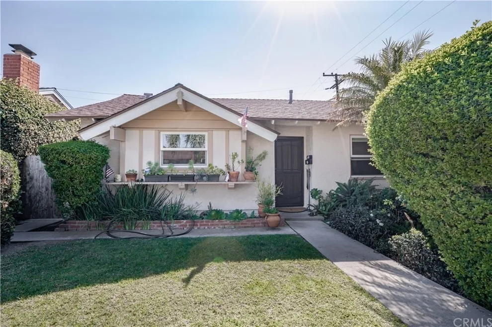  for Sale at 4542 Suite Drive, Huntington Beach, CA 92649