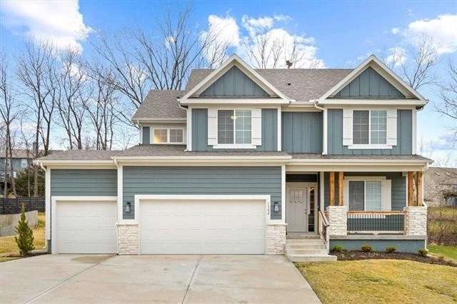 Photo of 1304 Northeast Forest View Circle, Lees Summit, MO 64064