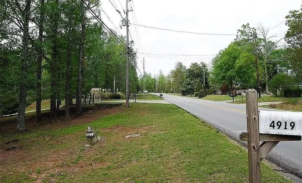 Photo of 4919 Hog Mountain Road, Flowery Branch, GA 30542