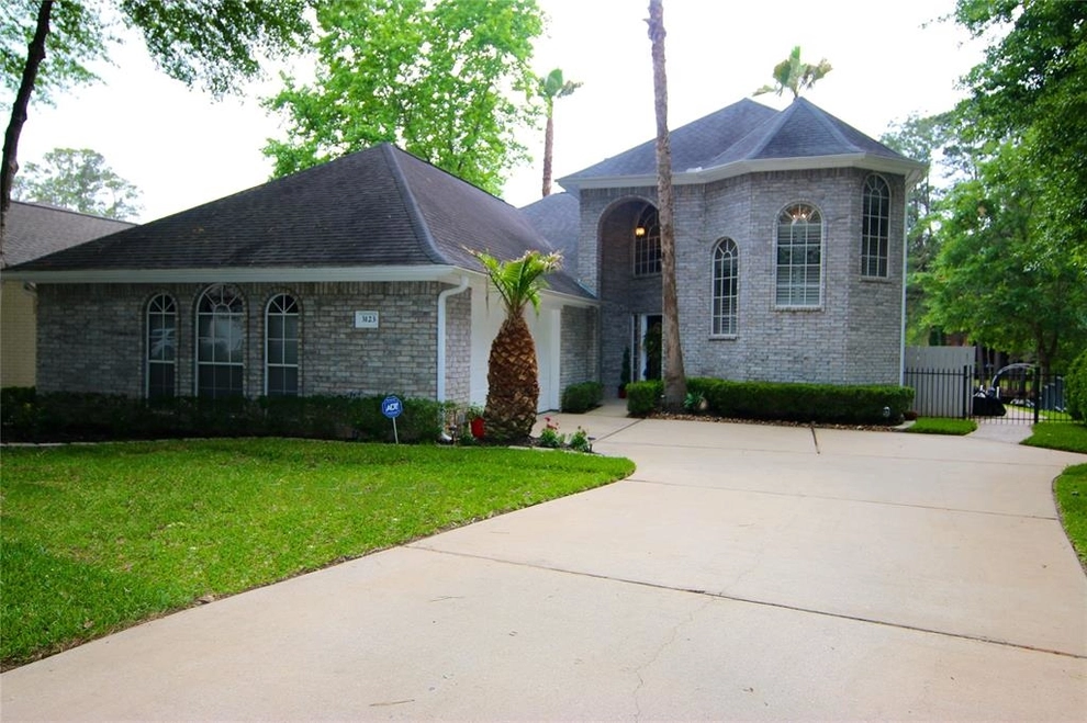Photo of 3123 Willowbend Road, Montgomery, TX 77356