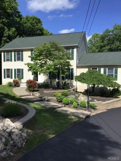 Photo of 10 Booth Road, Chester, NY 10918