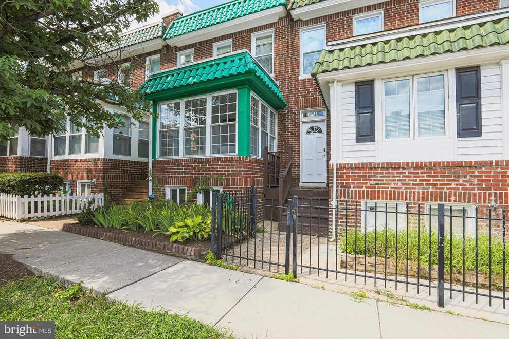 Photo of 812 Venable Avenue, Baltimore, MD 21218