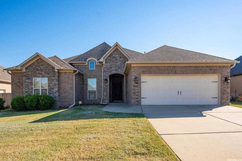Photo of 5355 Trinity Crossing Drive, Conway, AR 72034
