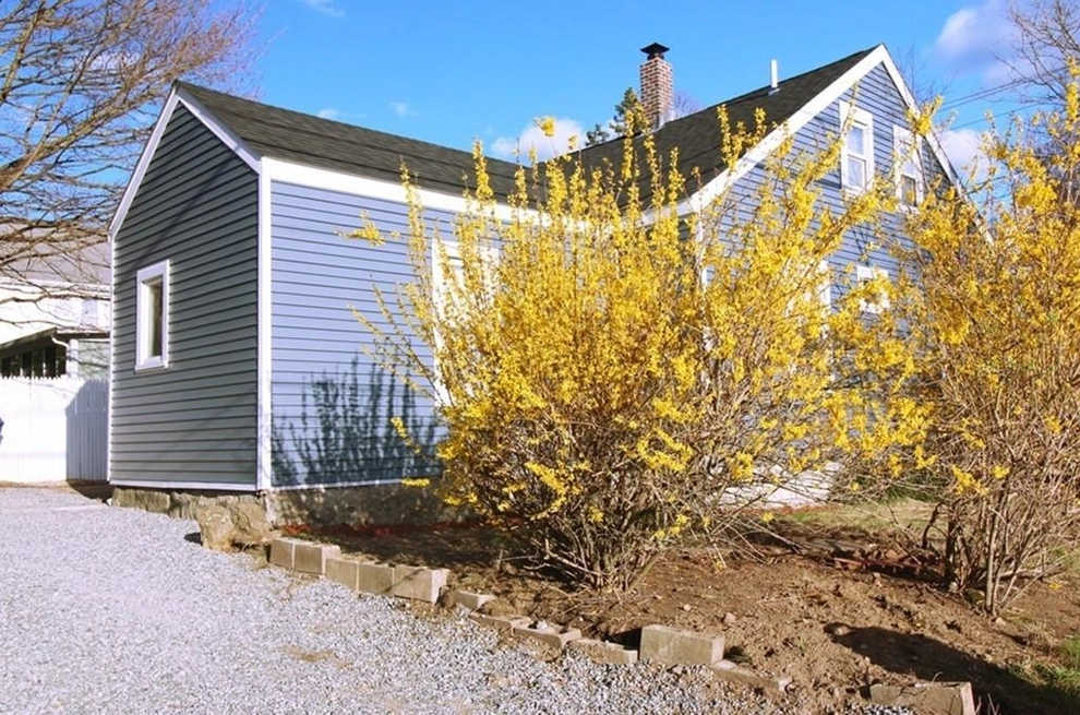 Unit for sale at 55 Mt. Vernon St, New Bedford, MA 02740