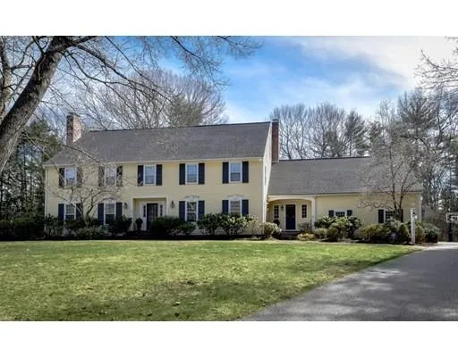Unit for sale at 4 Village Hill Rd, Dover, MA 02030