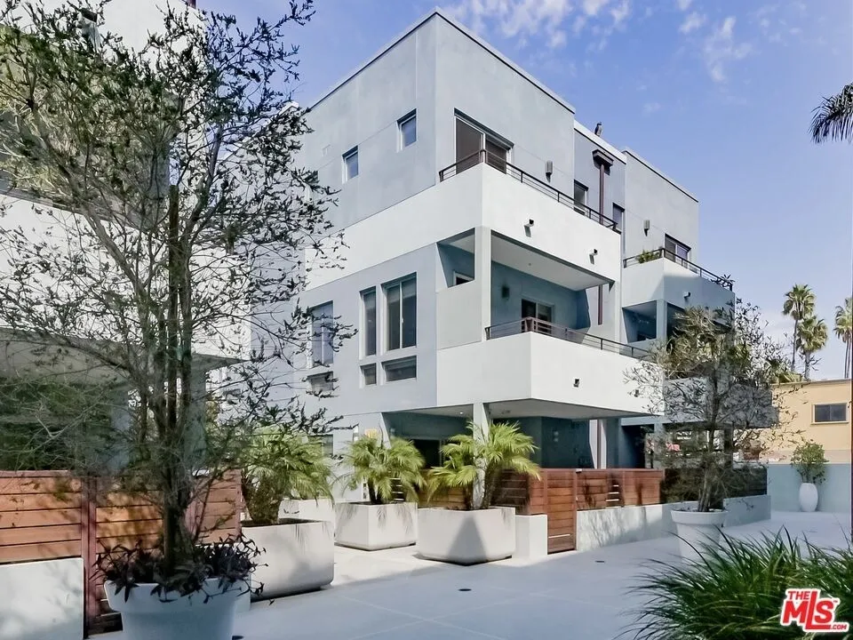  for Sale at 13340 West Washington Boulevard, Los Angeles, CA 90066
