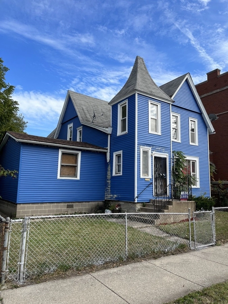 Photo of 7527 South Stewart Avenue, Chicago, IL 60620