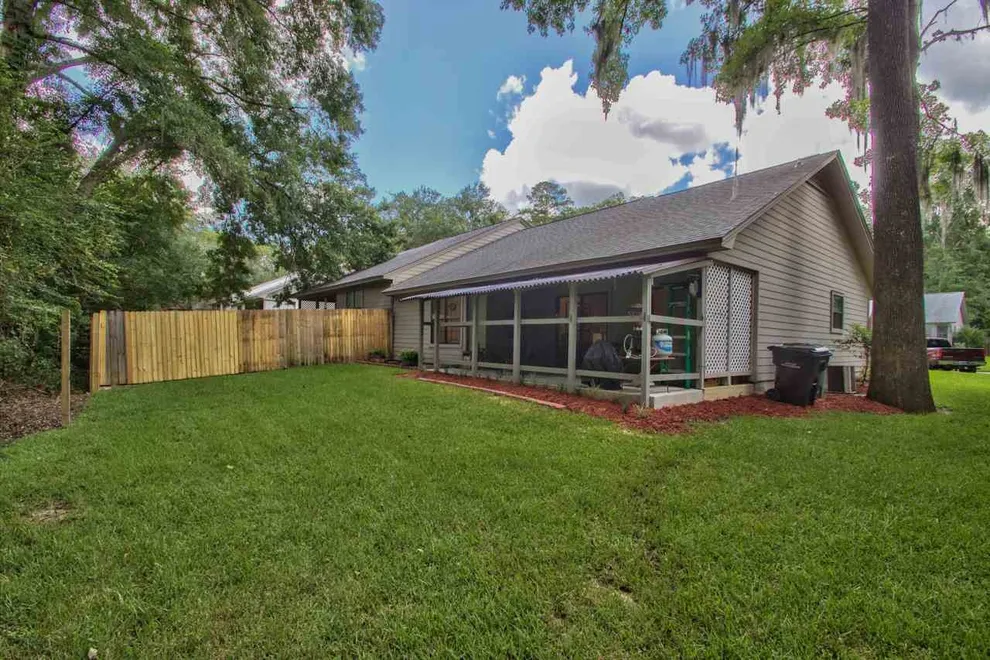 Photo of 1662 Crosspointe Way, Tallahassee, FL 32308