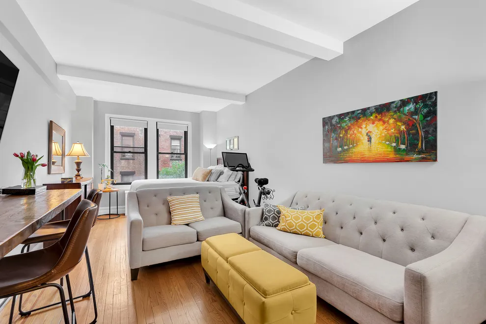  for Sale at 121 West 72nd Street, New York, NY 10023