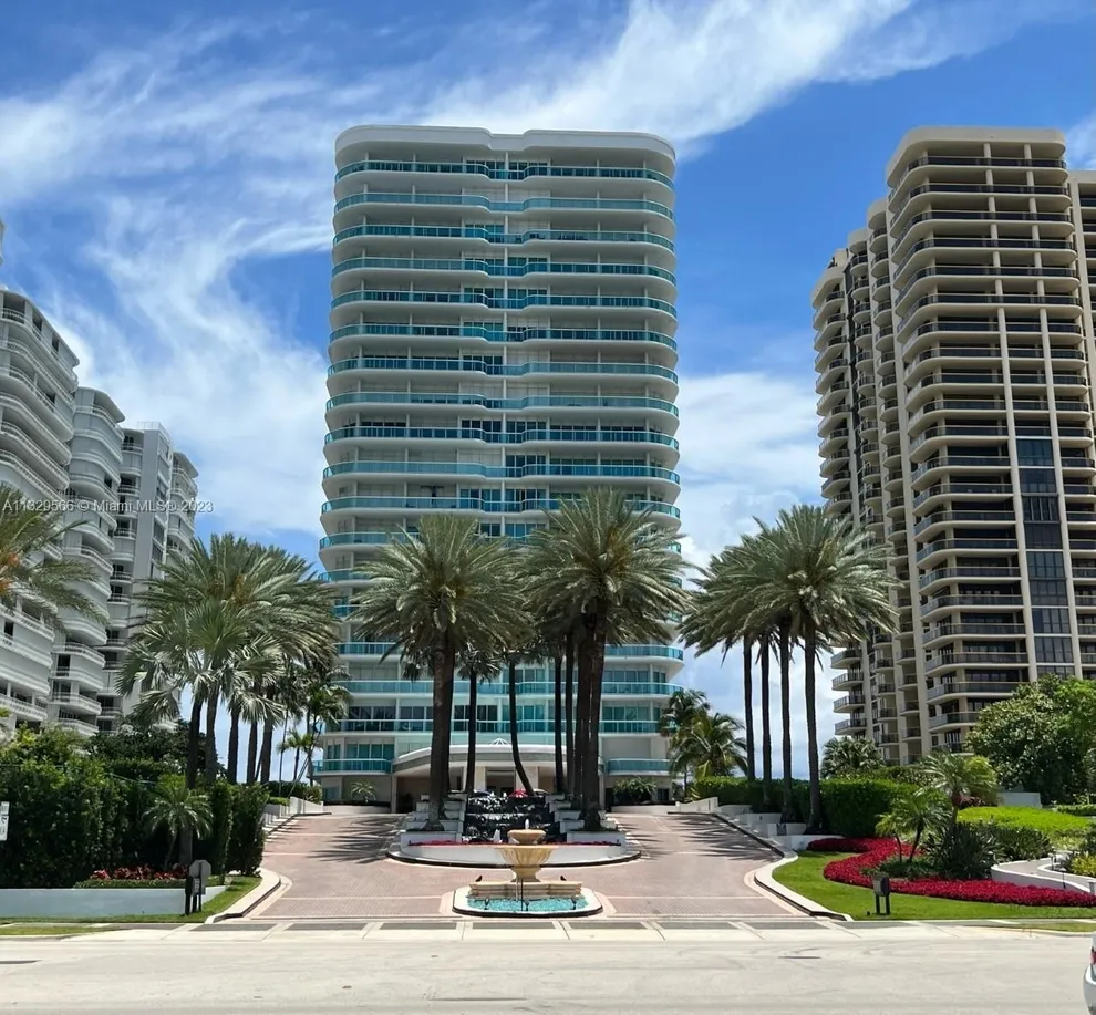 Photo of Unit 7D at 10101 Collins Ave
