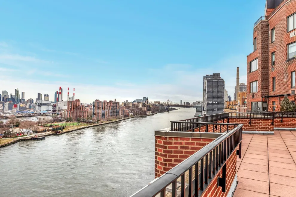  for Sale at 55 East End Avenue, New York, NY 10028