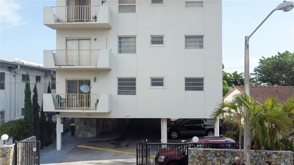 Unit for sale at 7925 Carlyle Ave, Miami Beach, FL 33141