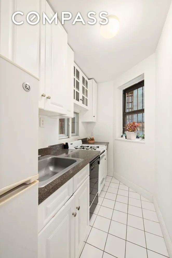 for Sale at 29 West 65th Street, New York, NY 10023