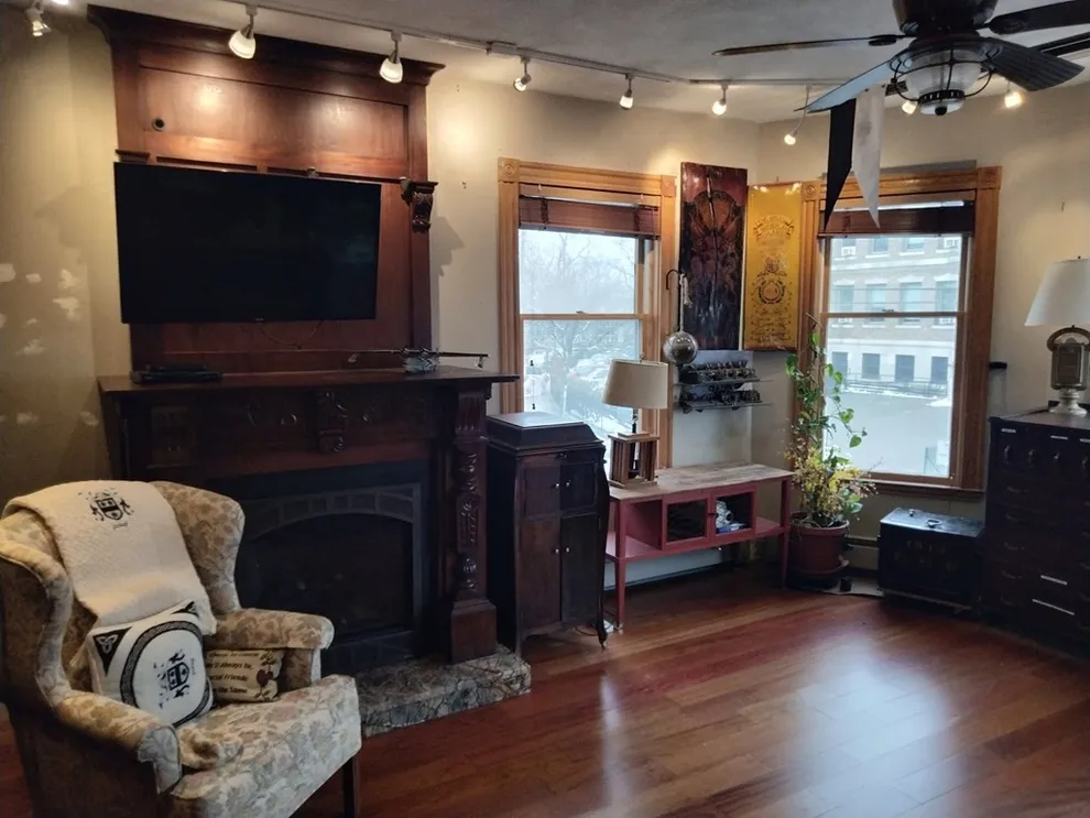 Livingroom at Unit 2 at 84 G Street