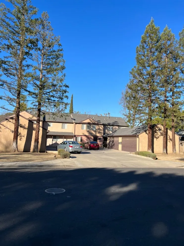 Unit for sale at 99 W Beverly Drive, Clovis, CA 93612-2409