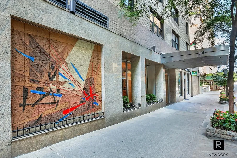  for Sale at 301 East 48th Street, New York, NY 10017