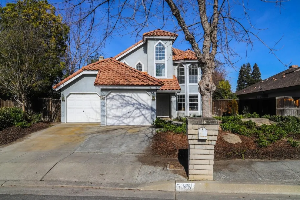  for Sale at 635 East Pintail Circle, Fresno, CA 93730