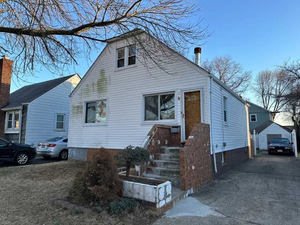 Unit for sale at 24608 86th Ave, Bellerose, NY 11426