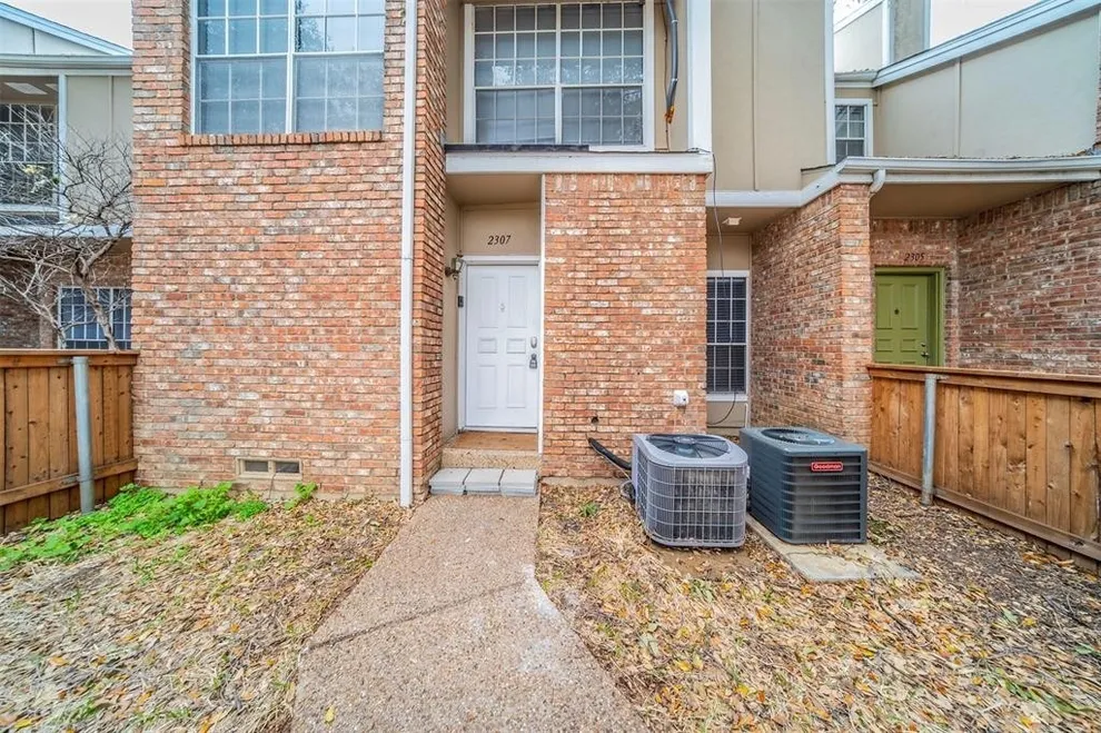 Unit for sale at 2307 Southlake Court, Irving, TX 75038