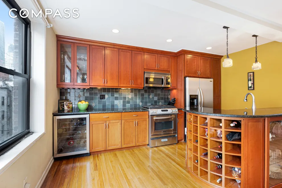  for Sale at 342 East 53rd Street, New York, NY 10022